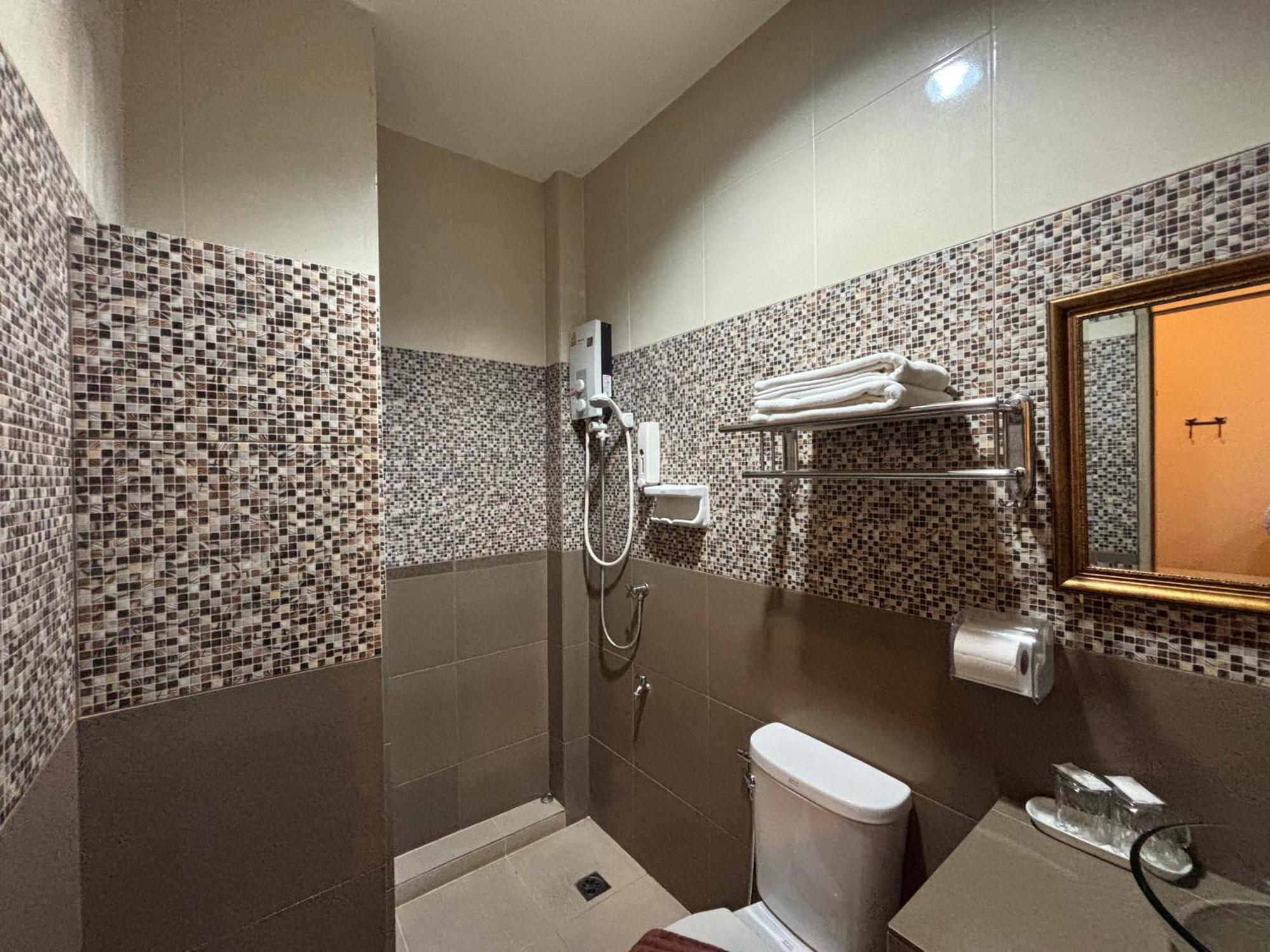 פטצ'אבורי Kireeya Villa מראה חיצוני תמונה